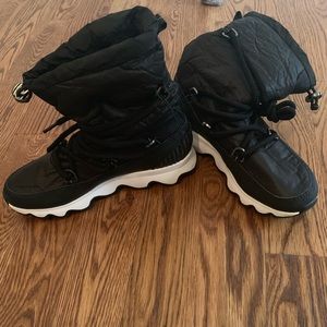 Sorel waterproof snow boot